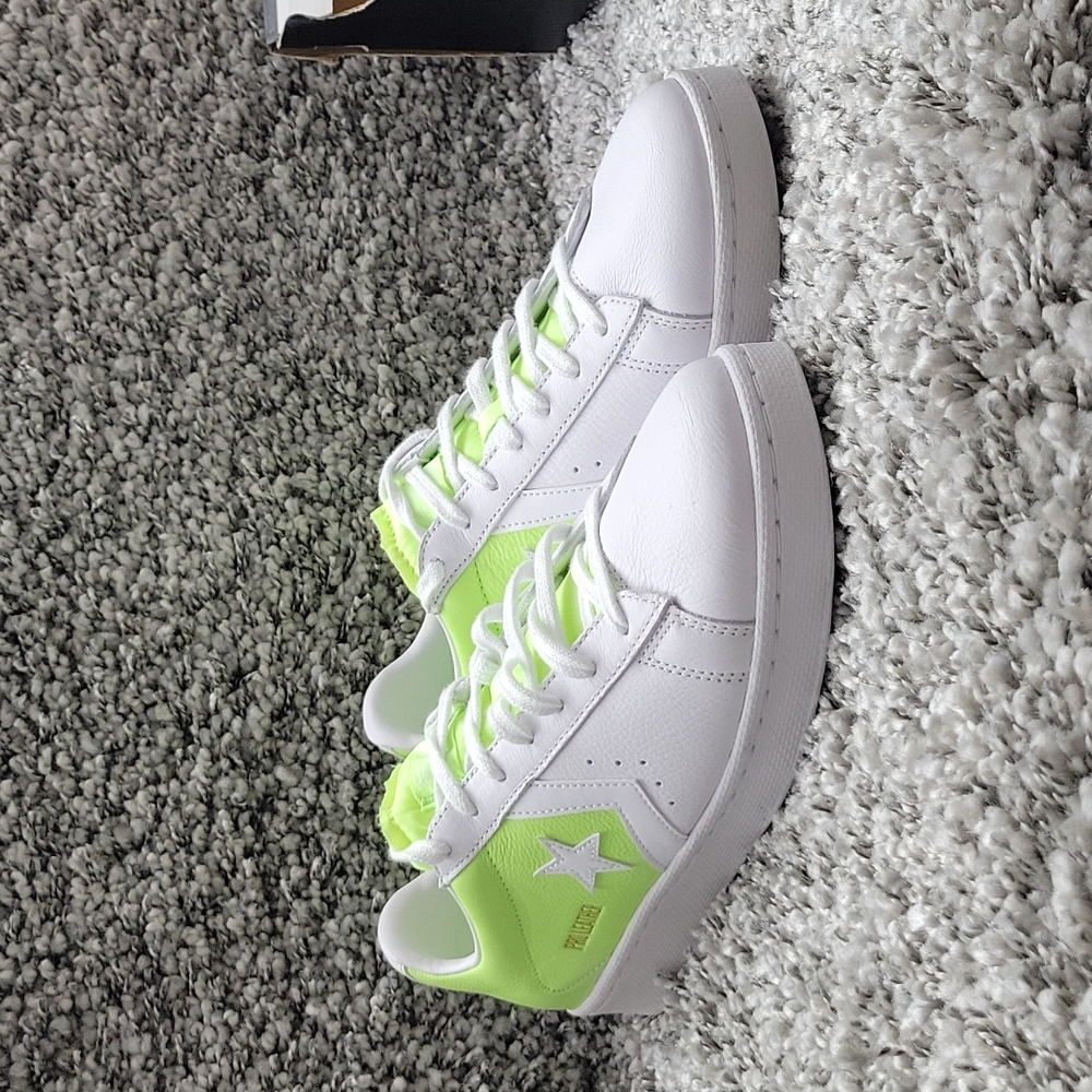 Converse shoes Brand new. - Picture 10 of 13